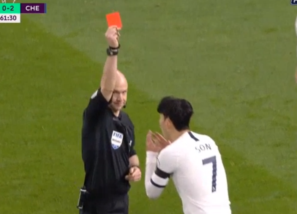 Son zgrozio navijače i Murinja onim što je uradio u derbiju! Direktan crveni karton (VIDEO)