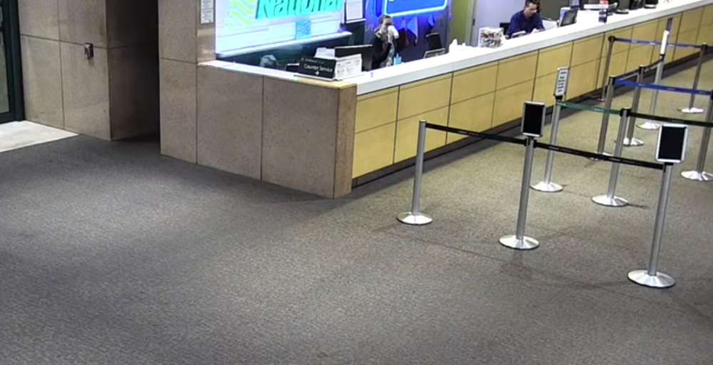 Zastrašujući snimak od kog ćete se slediti! Pri brzini od 100 km/h pokosio sve pred sobom (FOTO/VIDEO)