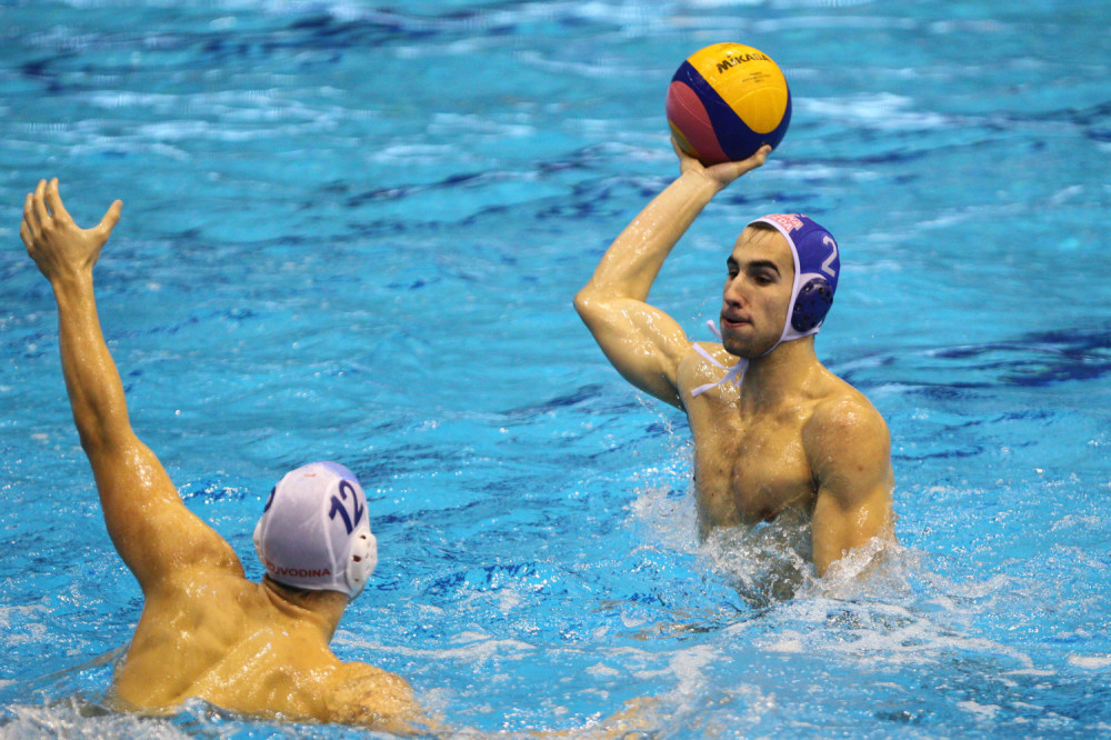 "Delfin" će od sutra plivati sa novom ekipom