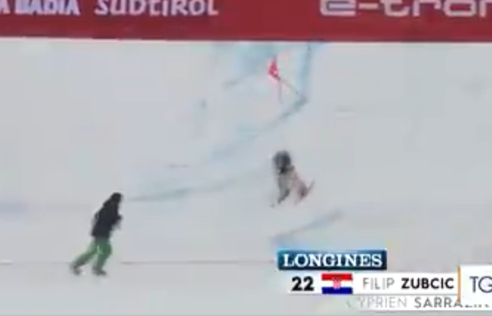 Hrvat umalo pokosio čoveka na stazi, izrevoltiran njegovim potezom opsovao mu majku! (VIDEO)