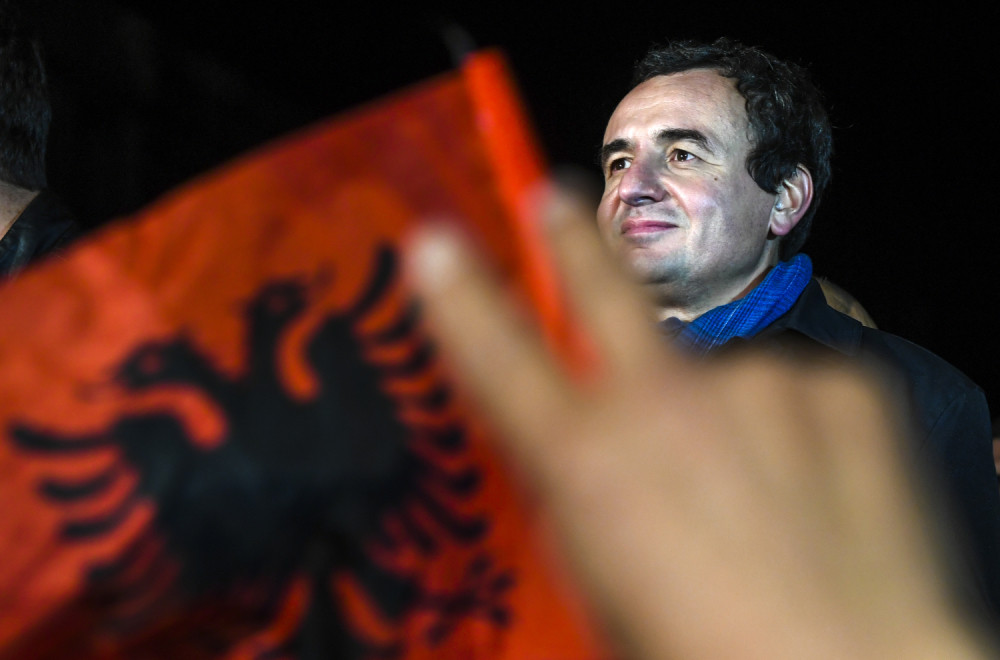 Albanci u haosu, Kurtija hvata panika