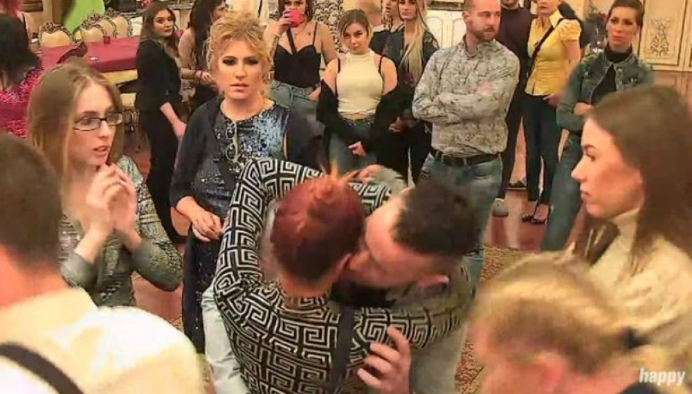 Produkcija donela odluku: Ti letiš napolje, napusti vilu zauvek! Ali to nije sve, još jedna takmičarka kažnjena