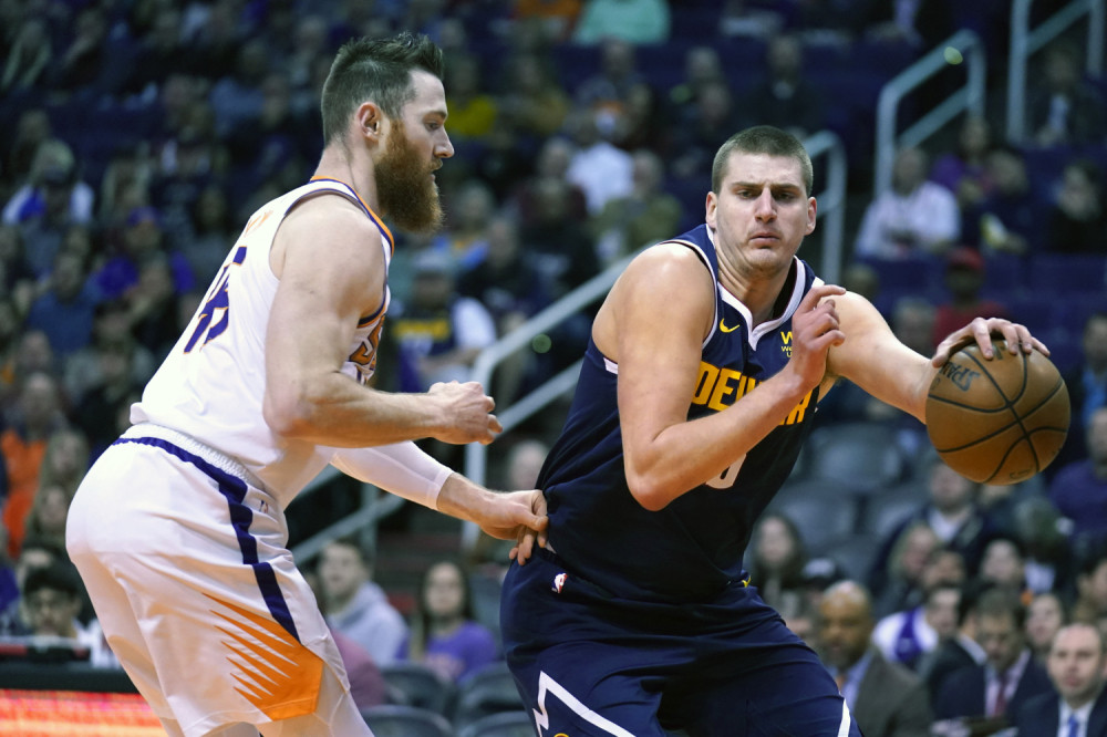 Jokićev tripl-dabl za pobedu nad Finiksom - Sjajni centar ponovo impresionirao Ameriku (VIDEO)