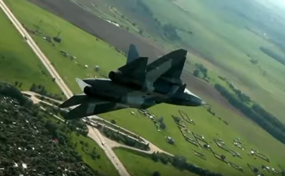 Ruski pilot bacio rukavicu Amerikancima, ovaj avion je car na nebu!