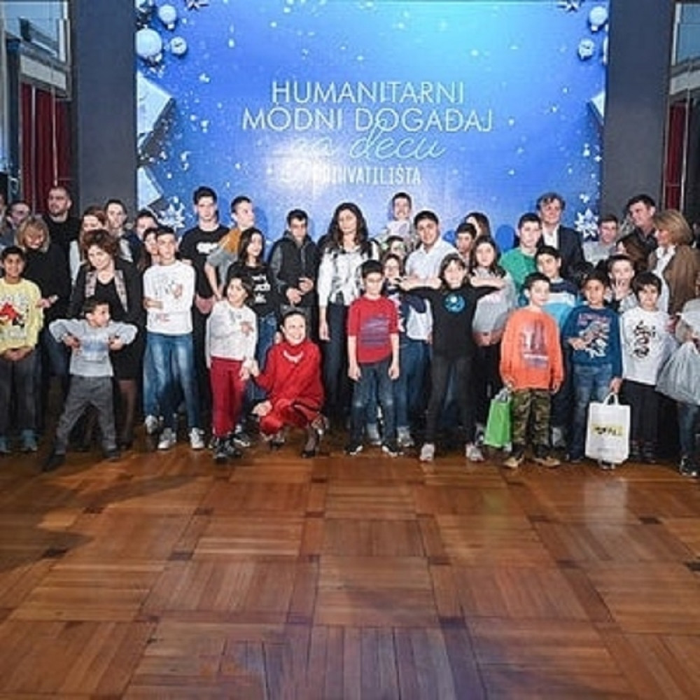 Fudbalski klub Partizan podržao tradicionalnu humanitarnu modnu reviju (FOTO)