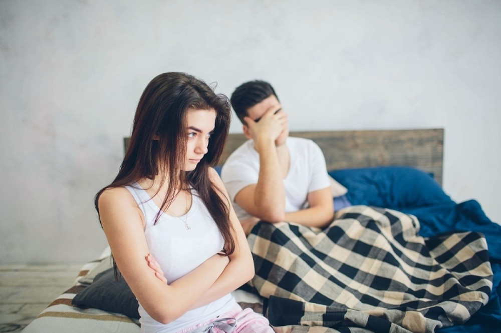 Ispovest devojke koja vara momka sa bivšim