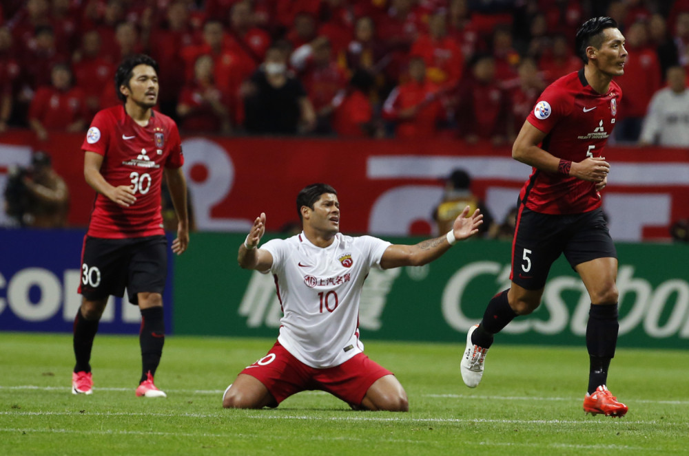 Čuveni fudbaler ostavio suprugu zbog njene mlađe i lepše rođake (FOTO)