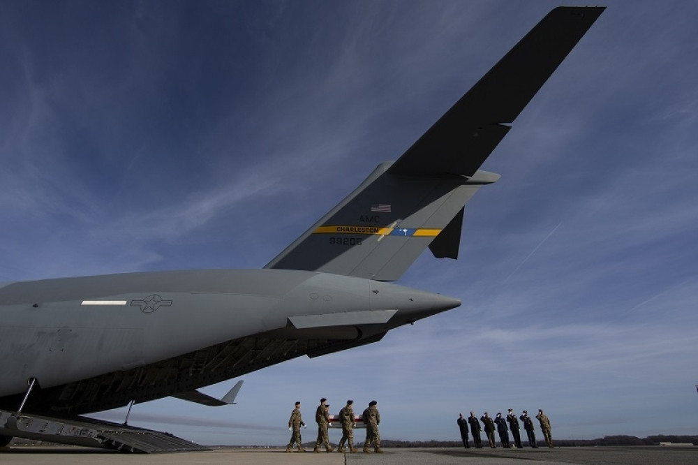 Vašington izdao naređenje, prazne se kasarne u Evropi, preko Balkana lete na istok!