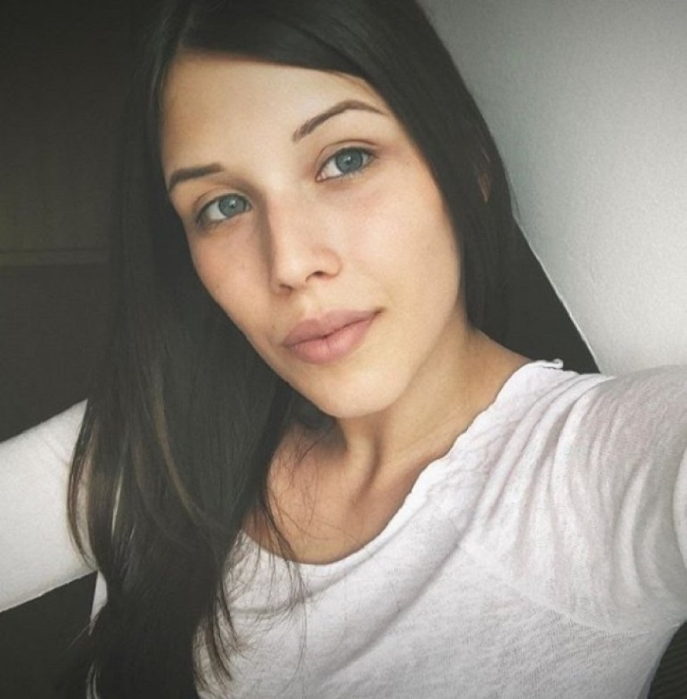 Njene reči gađaju pravo u srce - Zašto ste pustili zver na slobodu?!