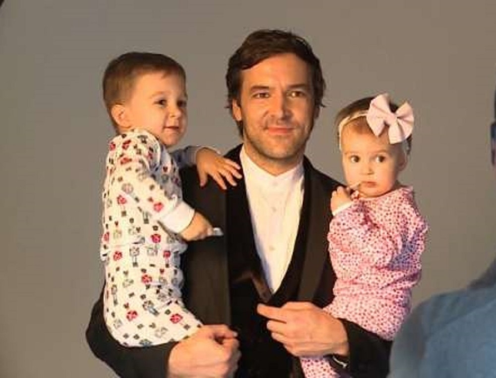 Igrači se slikali sa svojim naslednicima, ove klince nikad niste videli! Najveće bogatstvo (FOTO/VIDEO)