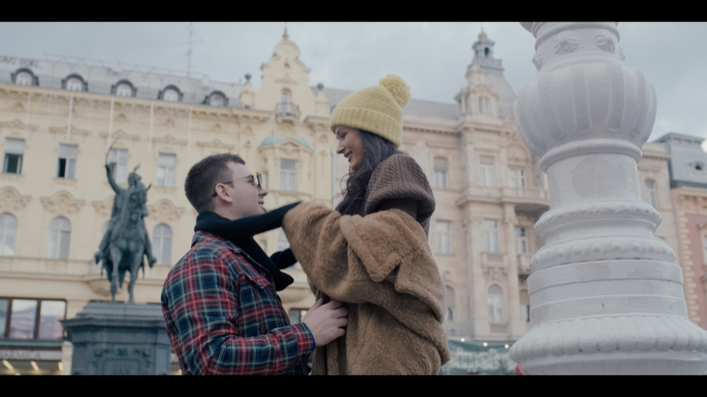 Nasledik Saše Matića gazi sve pred sobom! Pevač pravi haos na internetu