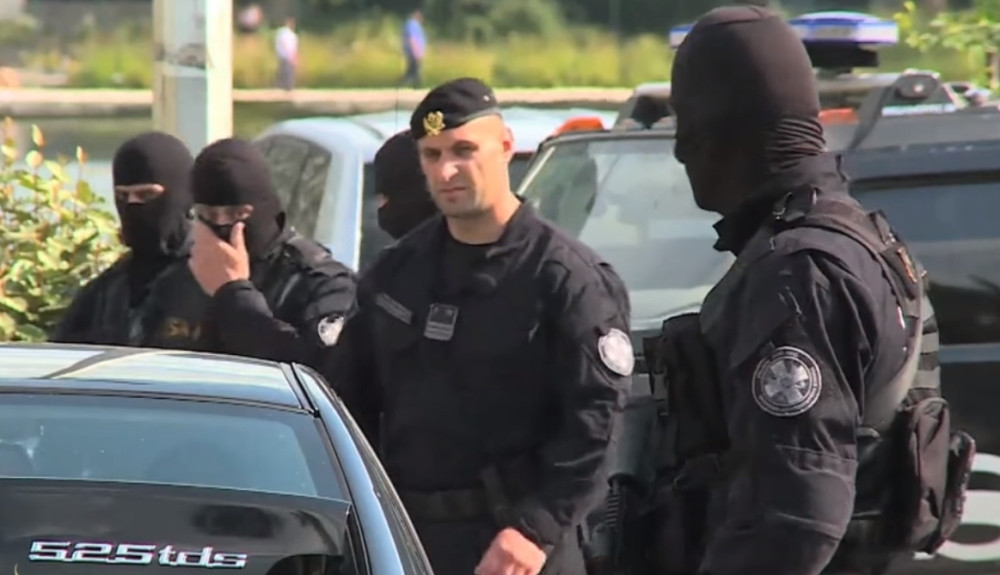 Policija na terenu, pretresi i hapšenje u Podgorici!