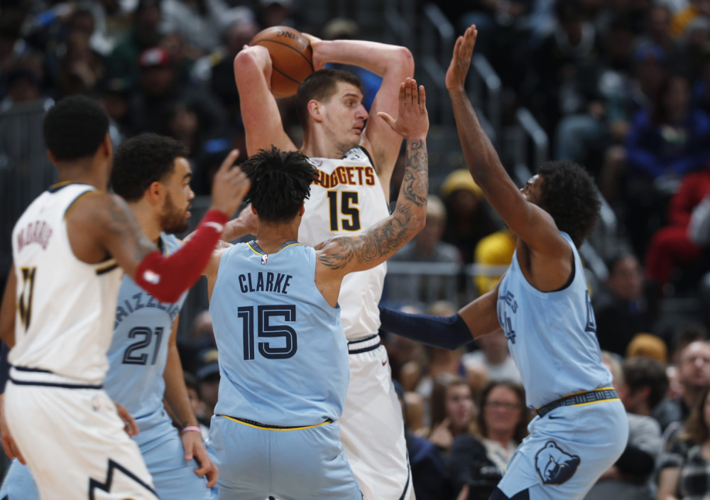 Jokić 30+ tripl-dablom razmontirao Gudurićev Memfis! Vrhunski Bogdan u tesnom porazu, a Dončić nastavlja da melje! (VIDEO)