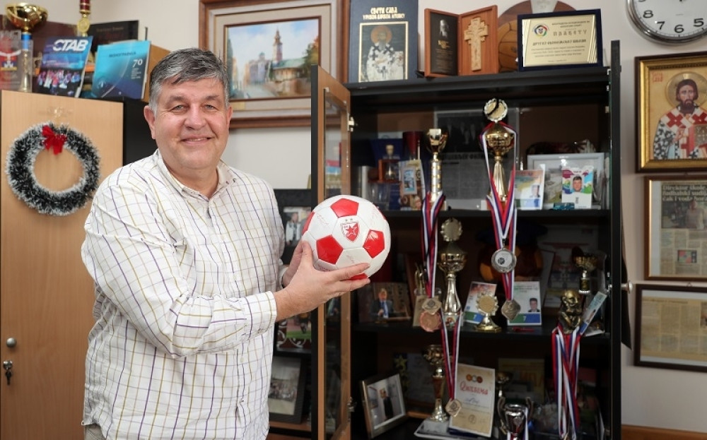 Direktor škole, muzički kompozitor i omiljeni lik sa TV ekrana u Srbiji! Poznati sudijski ekspert otvorio dušu!