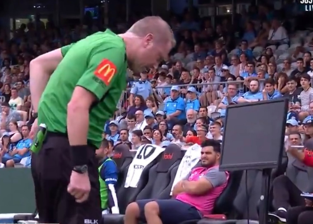 Transparentna upotreba VAR tehnologije! Englezi gledajte kako se koristi ovaj sistem! Bravo! (VIDEO)