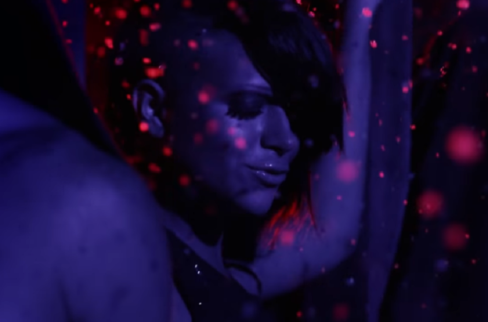 Poznata pevačica otkrila: "Živela sam blamirajući se, tukuću se, povraćajući, rasturajući veze i prijateljstva"