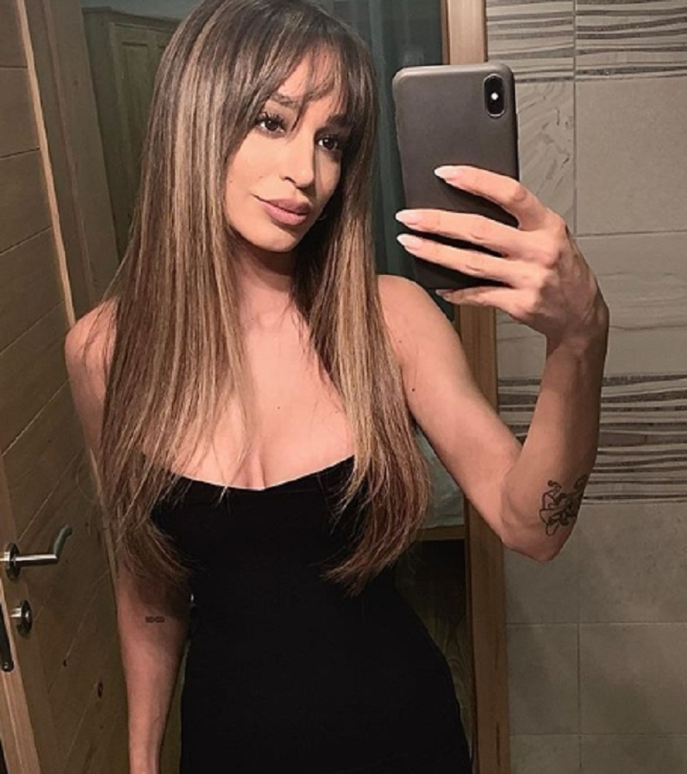 Pevačici on pomaže u karijeri, a evo i ko mu je otac!