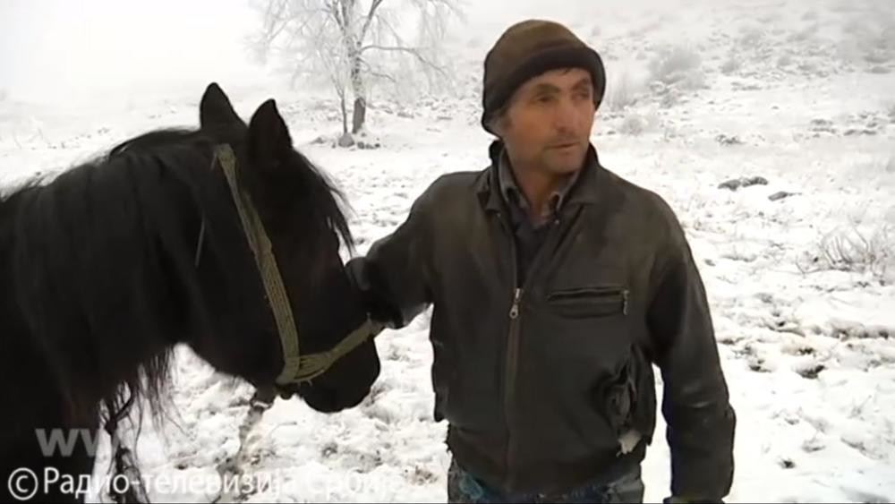 Safet živi u potpunoj divljini odakle ne može nigde, i ima samo jednu želju!