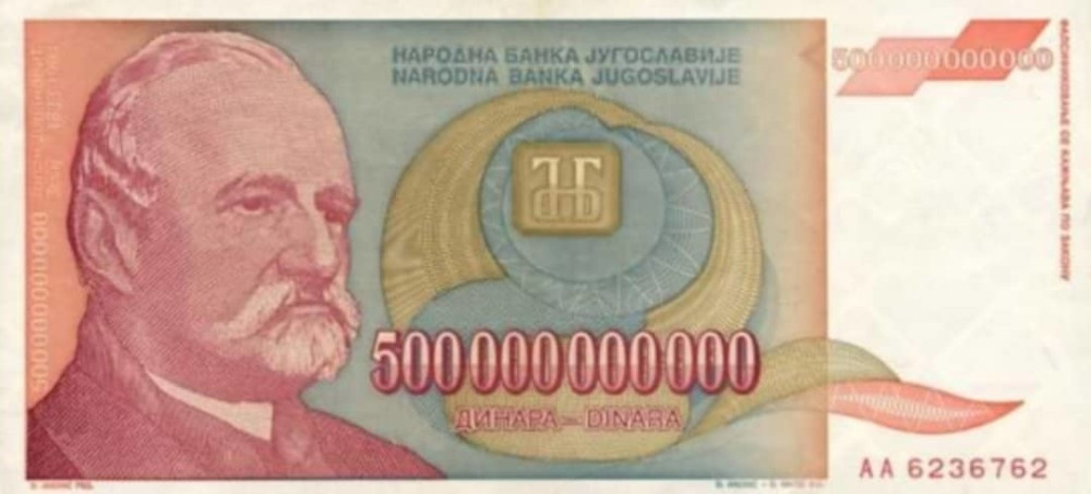 U jednom trenutku mogli ste da kupite stan, u sledećem, ni veknu hleba