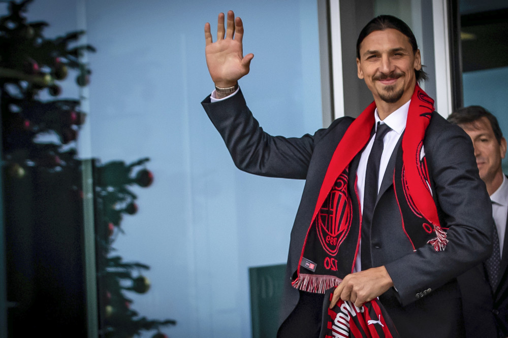 Zlatan prska po vratu i to prati vas u stopu (FOTO)