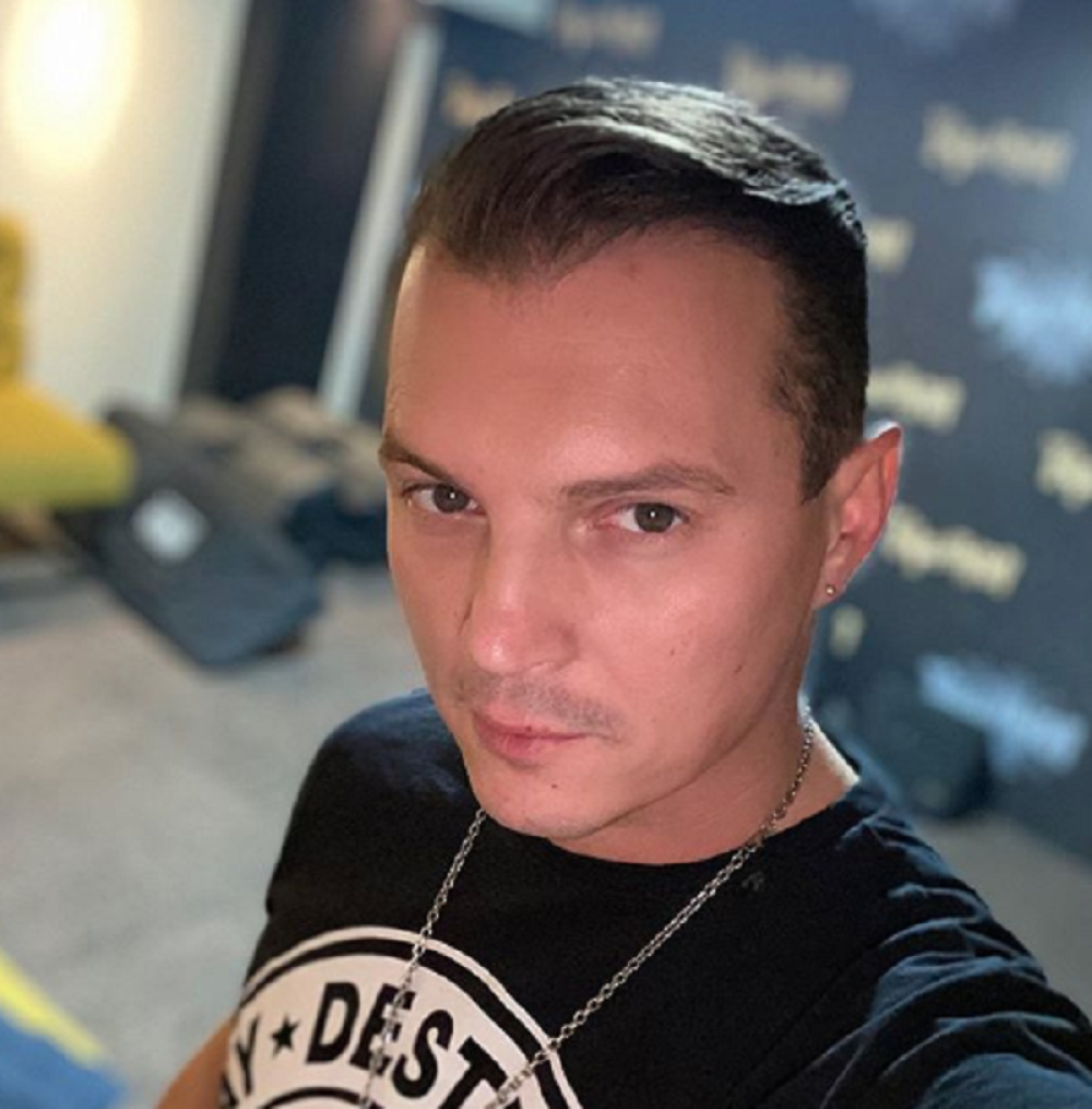 Pogledajte originalnu novogodišnju čestitku Srećka Krečara