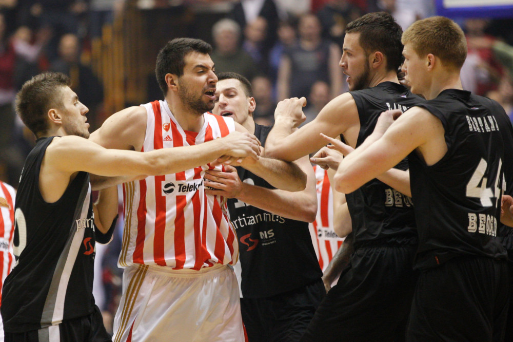 Francuski košarkaš obratio se svojim fanovima na Instagramu, ali jedan detalj zapada za oko! (FOTO)