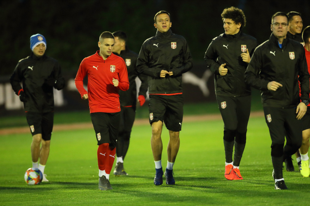 Još jedan Srbin bi mogao da se oproba u najjačoj ligi na svetu, transfer je blizu ostvarivanja, ova stvar mora da se realizuje!