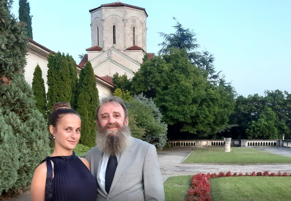 "Čim sam ga ugledala znala sam da je on taj!" Vesna otkrila da je ona bila ta koja je zaprosila svog 36 godina starijeg političara!