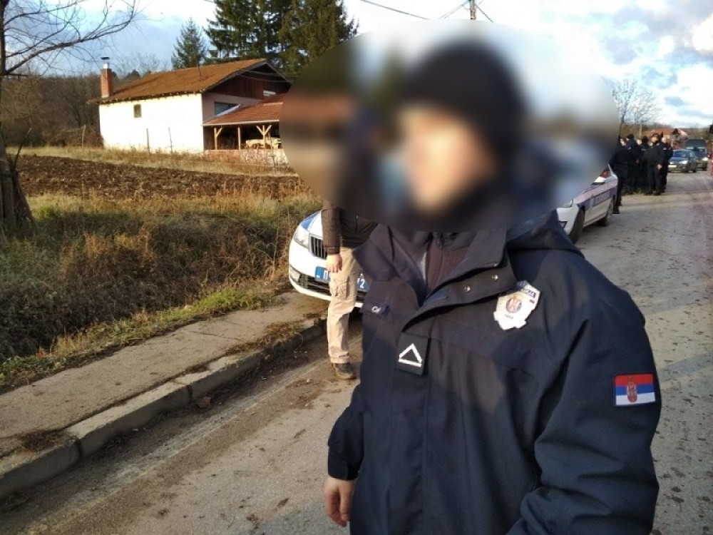 Policajci su ga brzo uhvatili i vezali. Novi detalji hapšenja "Malčanskog berberina" (FOTO)