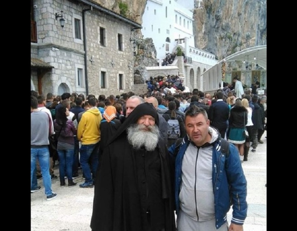 Radoslavu iz Kolašina ostavili poruku na automobilu (FOTO)