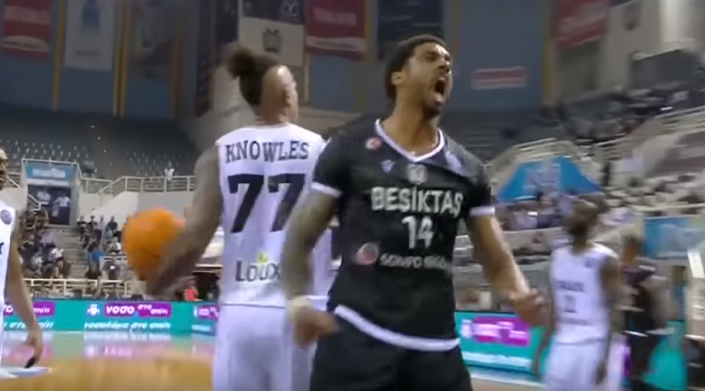 Mekadu napustio Bešiktaš - dolazi u Partizan!