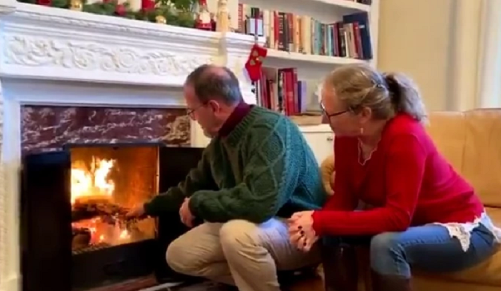 Američki ambasador probao da se dodvori Srbima za Božić, ali ono što je uradio je podmuklo i bezobrazno!