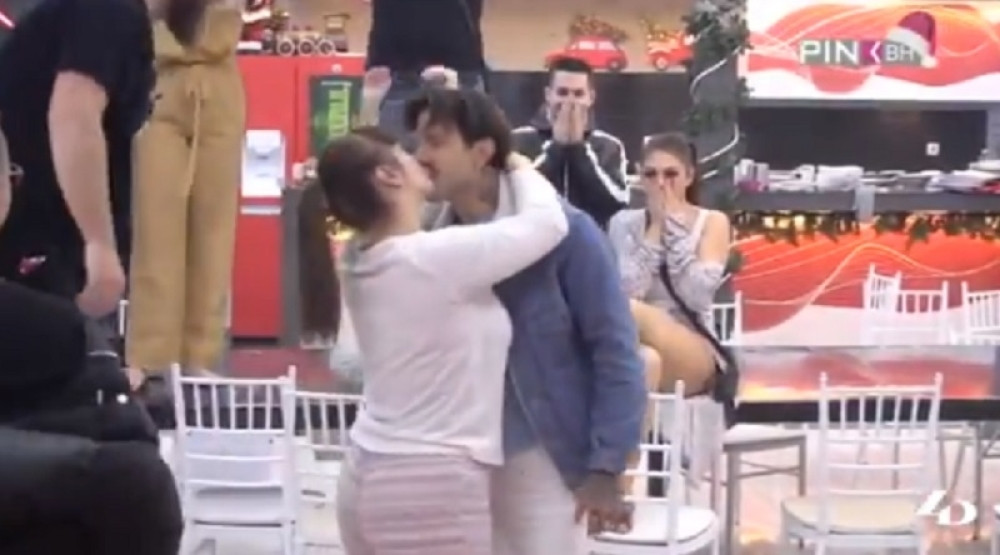 Isplivao snimak Miljane Kulić i Filipa Đukića: Marija besna, promenila sve boje na licu (VIDEO)