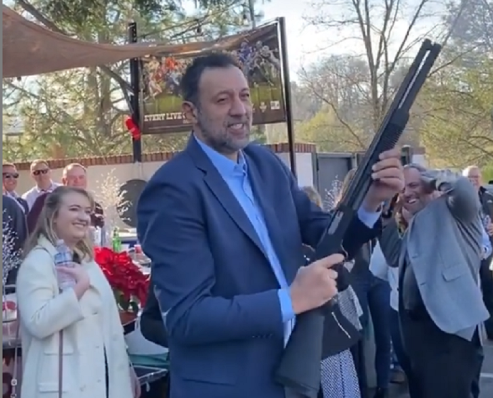 Ćerka Vlada Divca podelila težak bol sa celim svetom, ne može više to da trpi (FOTO)