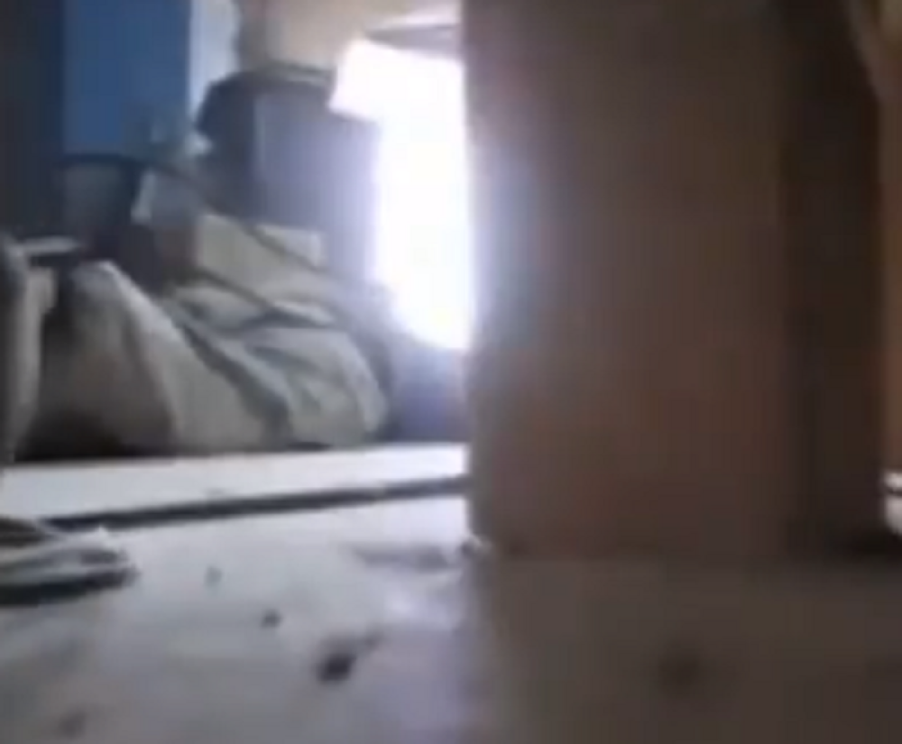 Prvi snimak američkih vojnika dok su padale bombe na njihove baze u Iraku - Krili se ispod kreveta (VIDEO)