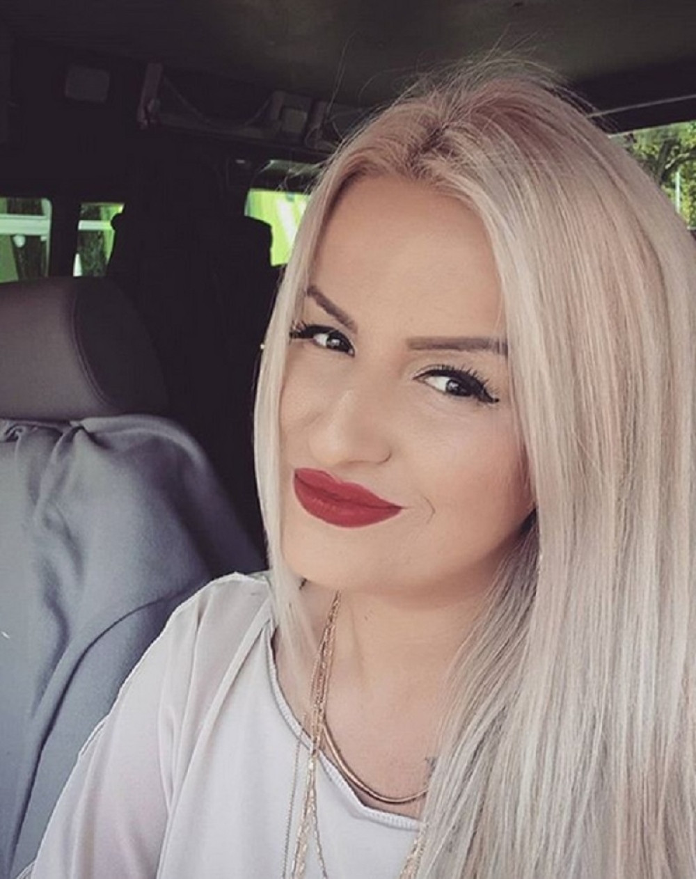 Za Erminu Pašović otac više nikada ne želi ni da čuje, a samo oni su je sačekali u stanu