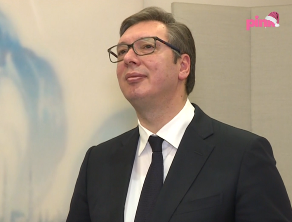 Vučić na naslovnim stranama u svim turskim novinama