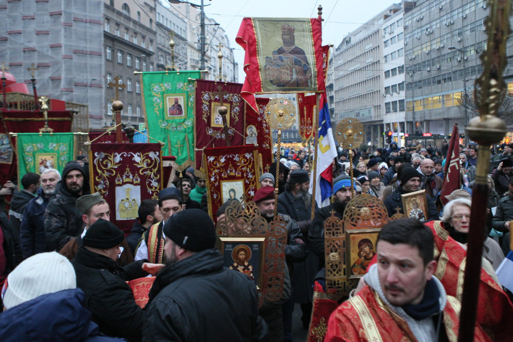 Kolona podrške srpskom narodu u Crnoj Gori i na Kosovu krenula sa Terazija, završila se posle molebana (FOTO)