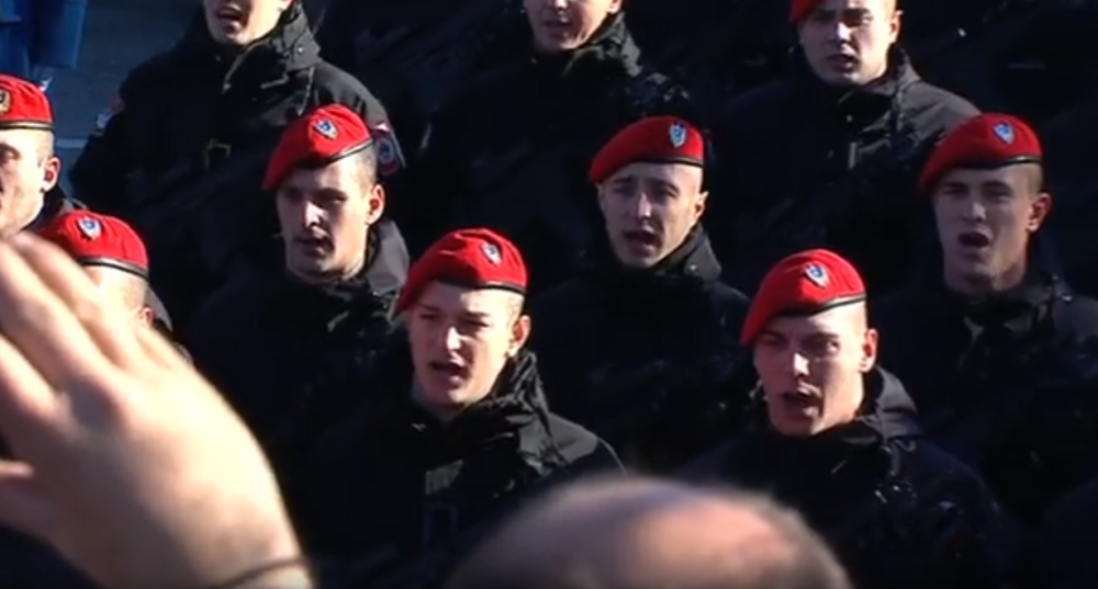 Pesmu "Junaci sa Košara" pripadnici SAJ pevali uglas (VIDEO)