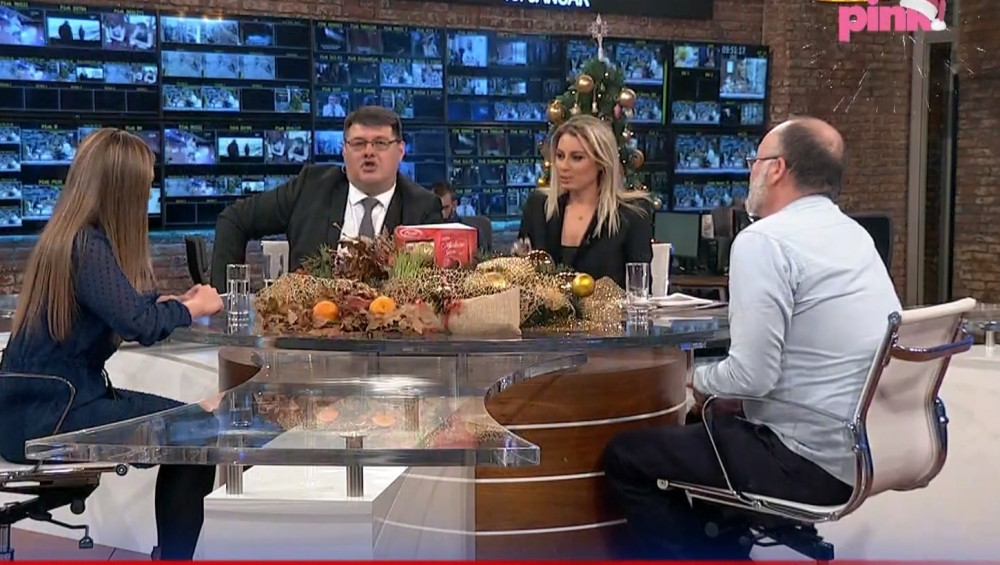 Dobio hitno uključenje sa terena, sve hitne službe jure ka Nišu