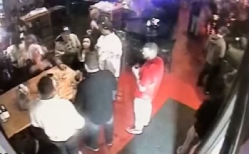 Nećete ostati ravnodušni! Na jezivom snimku se vidi kako mu se život preokrenuo u sekundi (VIDEO)