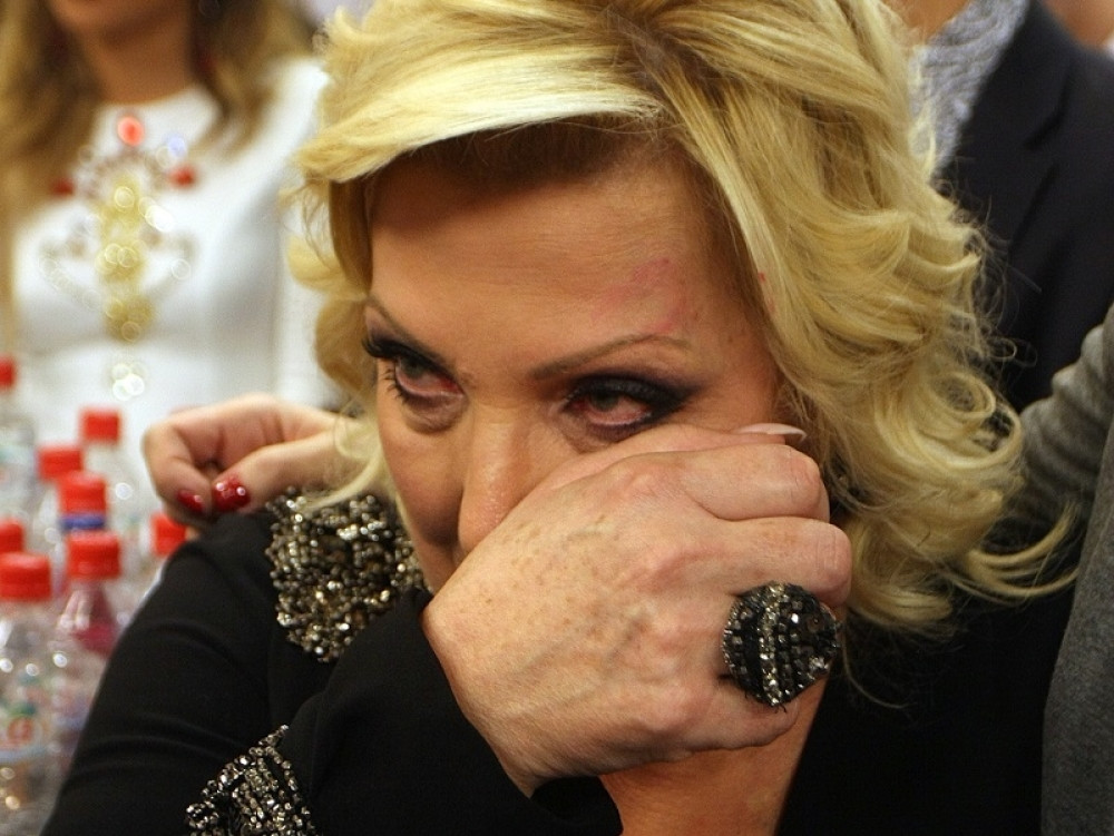 Mili žestoko zapretio Ani i Snežani: Objaviću vaš snimak svuda, smejaće vam se narod! (VIDEO)