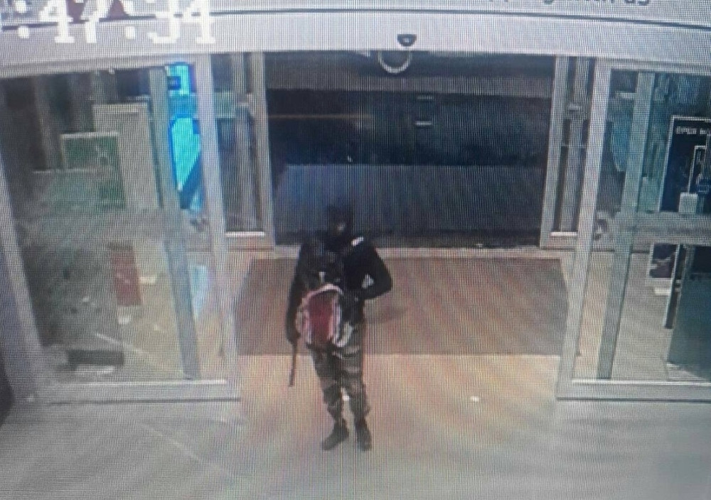 Iz muzeja za tri minuta odneli sef sa milion dinara