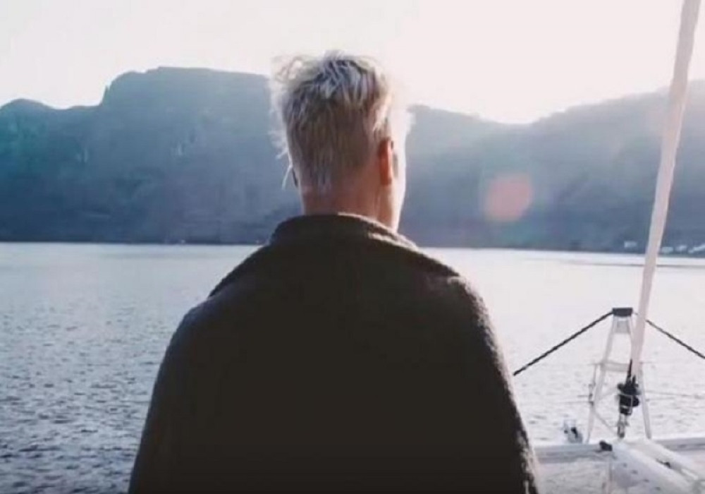 Niko nije znao da je poznatom pevaču zdravlje ugroženo: "Odrazilo se na kožu, vid i moždane funkcije!"