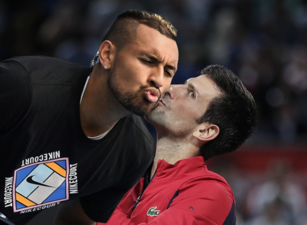 Kirjos ušao u žestoku raspravu sa Novakovim fanom, pa otkrio da je sa Đokovićem "fino popričao"! (FOTO)