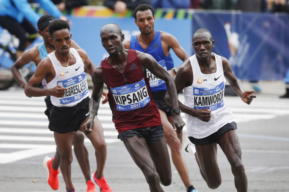 Jedan se dopingovao rakijom i otrovom za pacove, drugi je koristio auto, ovo su najbizarnije Olimpijske igre ikada! (FOTO)