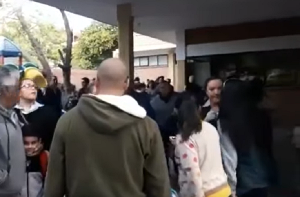 "Tražio je da presvuče pantalone", a onda je usledilo krvoproliće u školi (VIDEO)