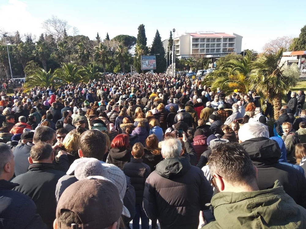"Za nas će uvek biti pobednica i ljubav bez kraja"