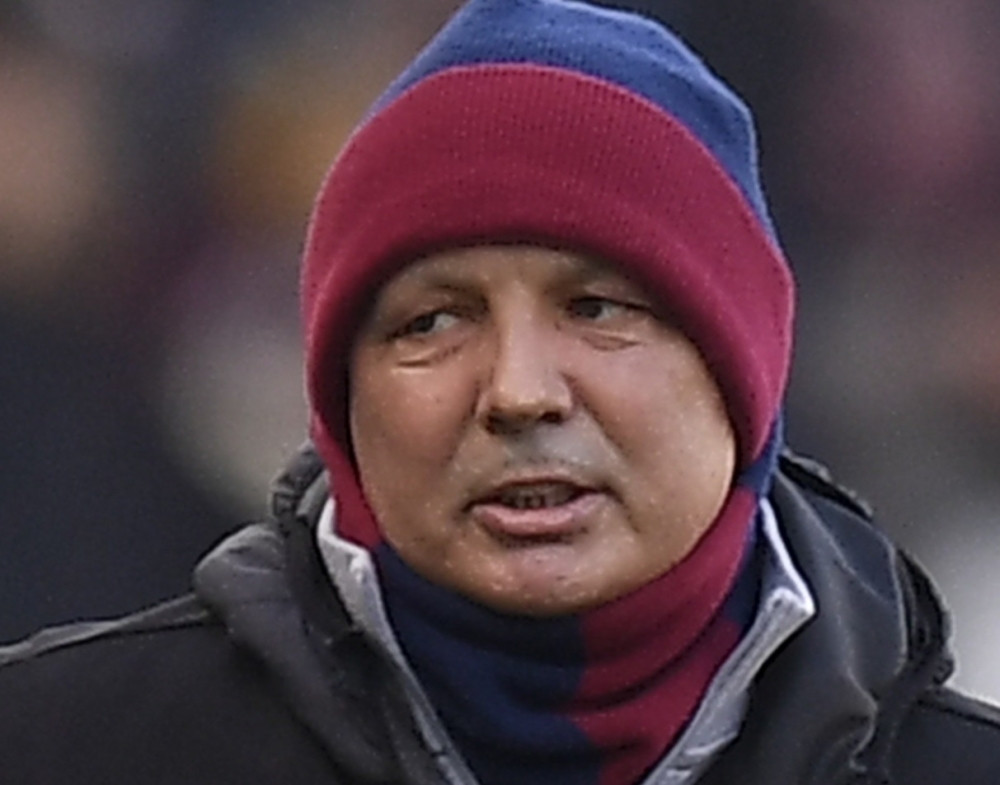 Navijači domaćeg tima razvili transparent koji će ga večno pratiti! (FOTO)