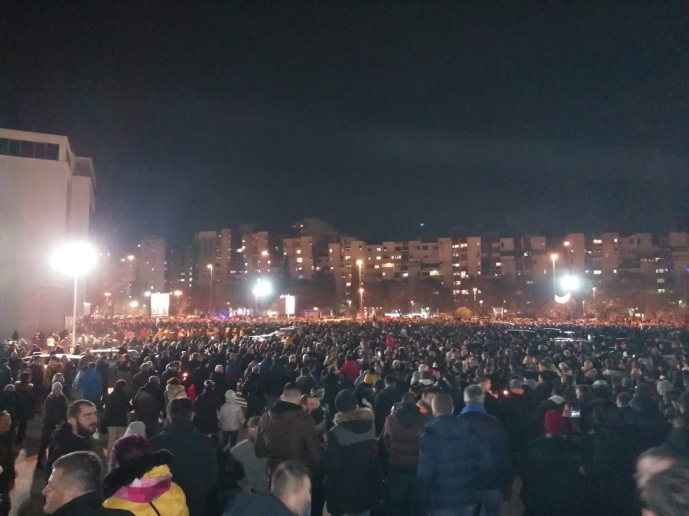 Svi kao jedan ustali u odbranu srpskih svetinja u Crnoj Gori!